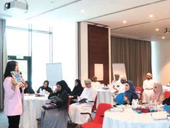 ينظّم مركز الأمم المتحدة للتدريب والتوثيق في مجال حقوق الإنسان لجنوب غرب آسيا والمنطقة العربية بالتعاون مع اللجنة العمانية لحقوق الإنسان المرحلة الثانية من برنامج تدريب المدربين في مجال "تطوير وإعمال مؤشرات حقوق الإنسان"، وذلك من 8 إلى 11 سبتمبر/أيلول 2024 بمسقط، سلطنة عمان